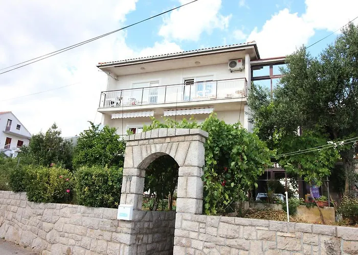 安雅公寓 茨里克韦尼察